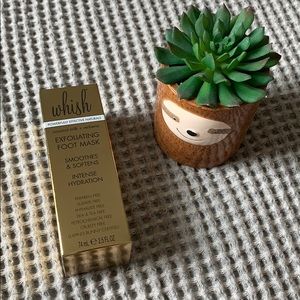 New in Box!!! Whish Exfoliating Foot Mask